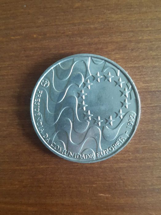 Moedas 200$00 - várias (ver descrição)