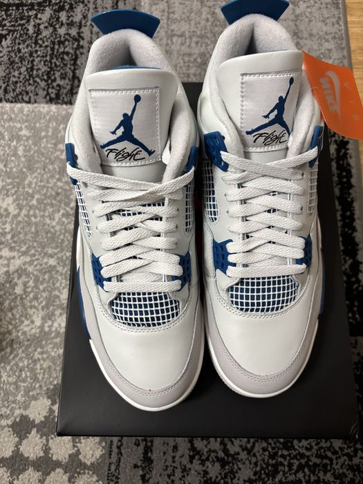 Jordan 4 Military Blue