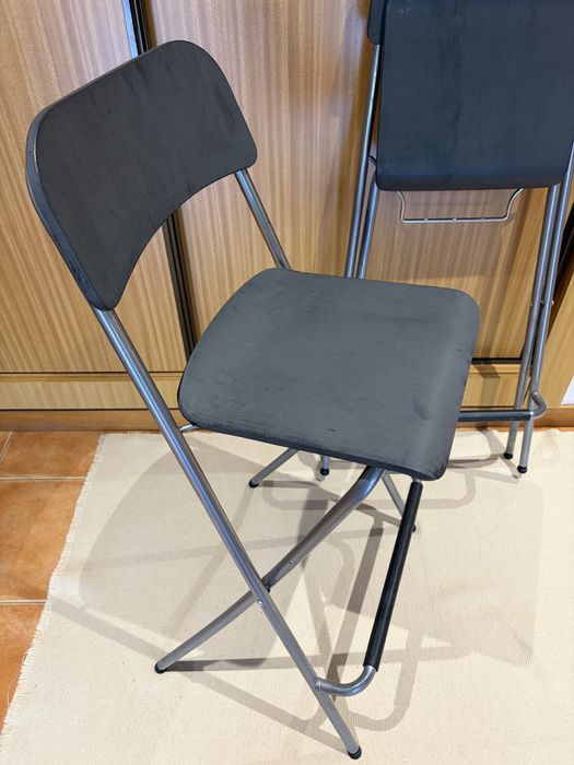 Pack de dois bancos altos FRANKLIN do IKEA