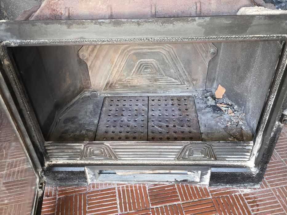 Recuperador/lareira ferro fundido 150€