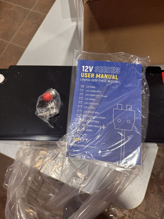 WattCycle LiFePO4 акумулятор 12V 200Ah з BMS 200A