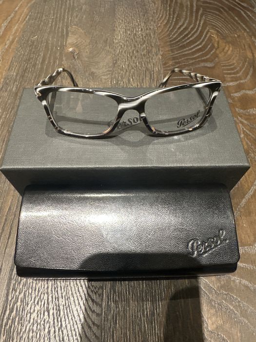 Okulary korekcyjne marki Persol PO 3030V col. 965