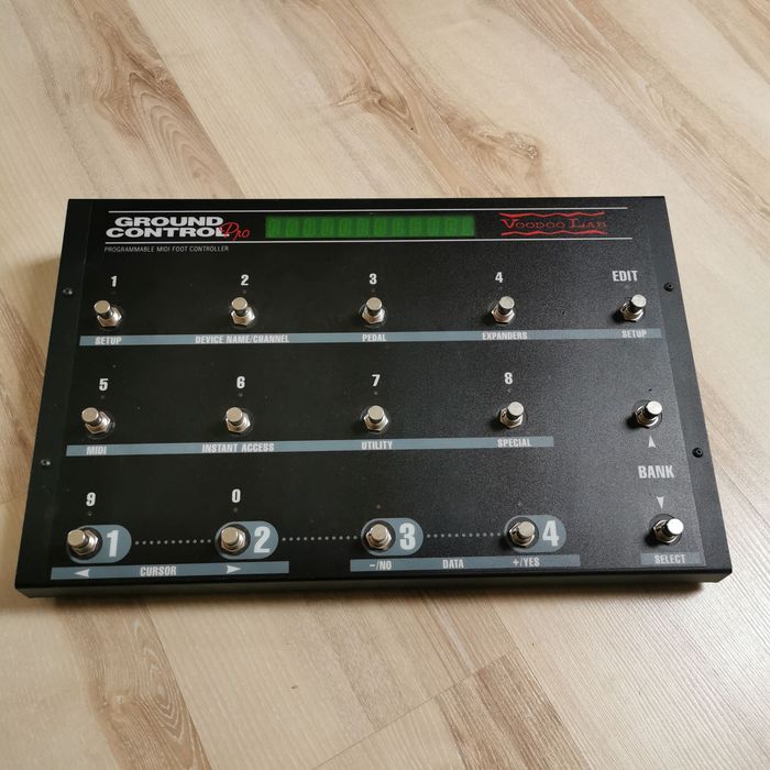 Voodoo Lab Ground Control Pro Kontroler MIDI
