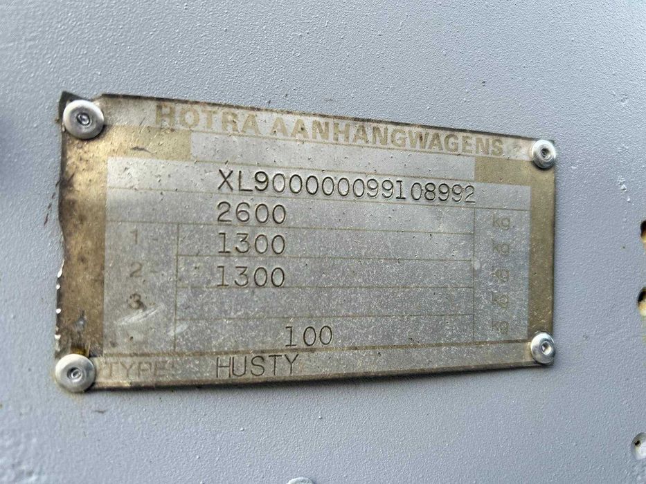 przyczepka samochodowa HUSTY