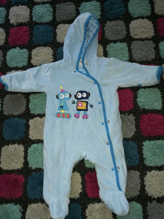 Kombinezon dla chłopca 62/68