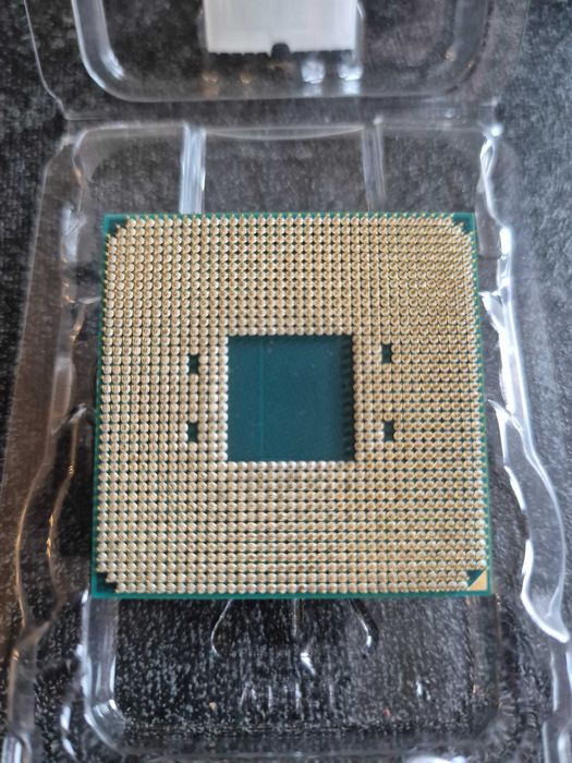 Procesor AMD Ryzen 5 5600X AM4 BOX nieużywane chłodzenie