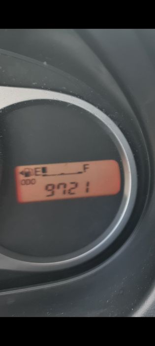 Mazda 2. Tylko 9 tys km przebieg. Szwajcar. 1.3 B. Jak NOWY