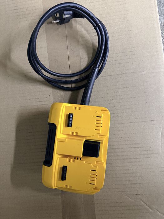2x Adapter sieciowy 2x54V XR Flexvolt DeWalt DCB500-QS