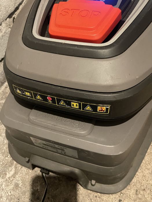 Robot koszacy Gardena R 70Li , sprawny Pin , stacja , ładowarka