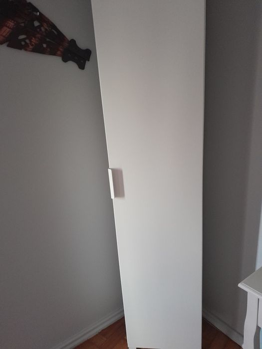 2 Vitrine ikea brancas em óptimo estado