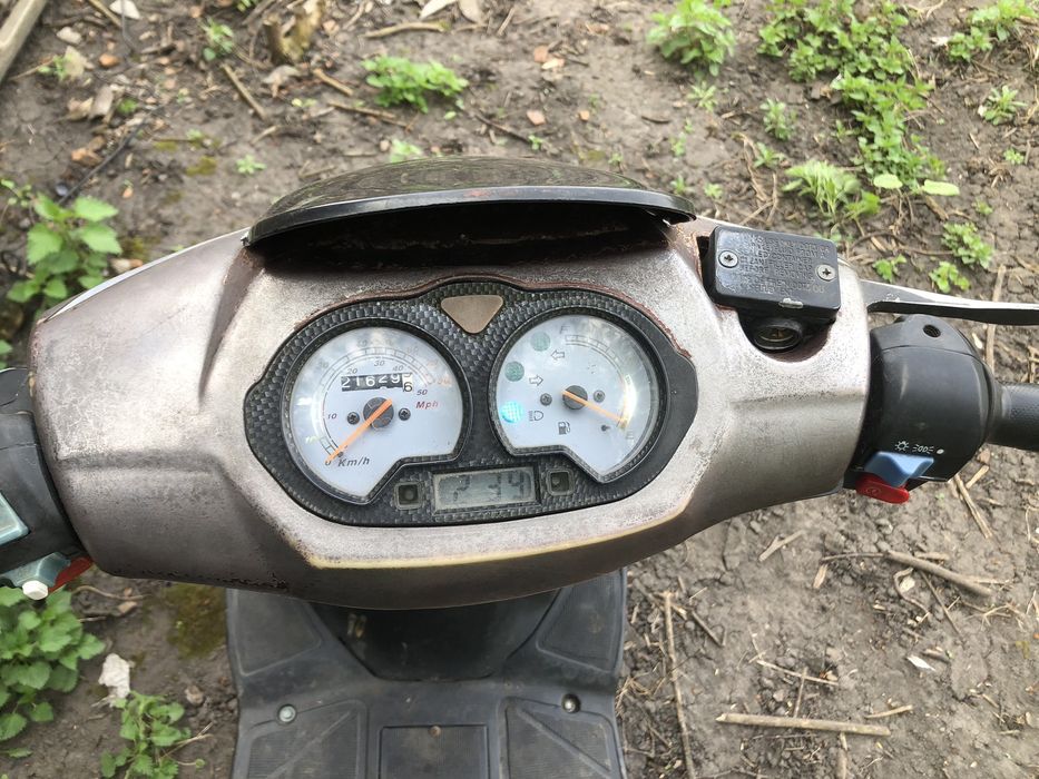 Cкутер 4-х тактный 80 кубов