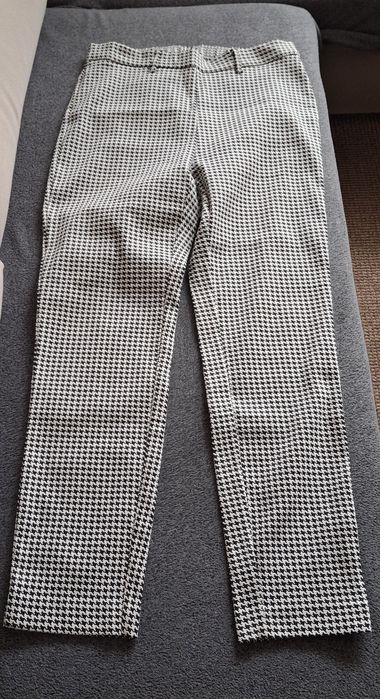 Spodnie w czarno białą pepitkę 44/46r