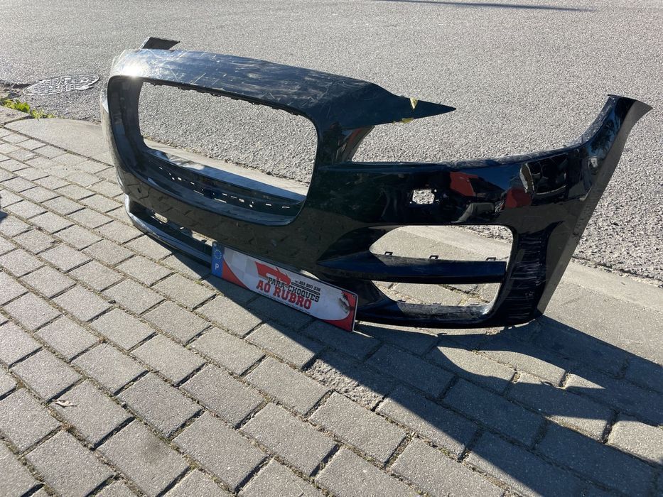 Parachoque jaguar f pace