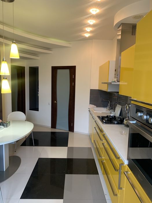 Продажа квартиры в Монолите 150м,цена 160т$