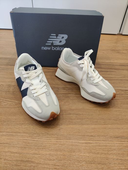 Sapatilhas New Balance 327 novas