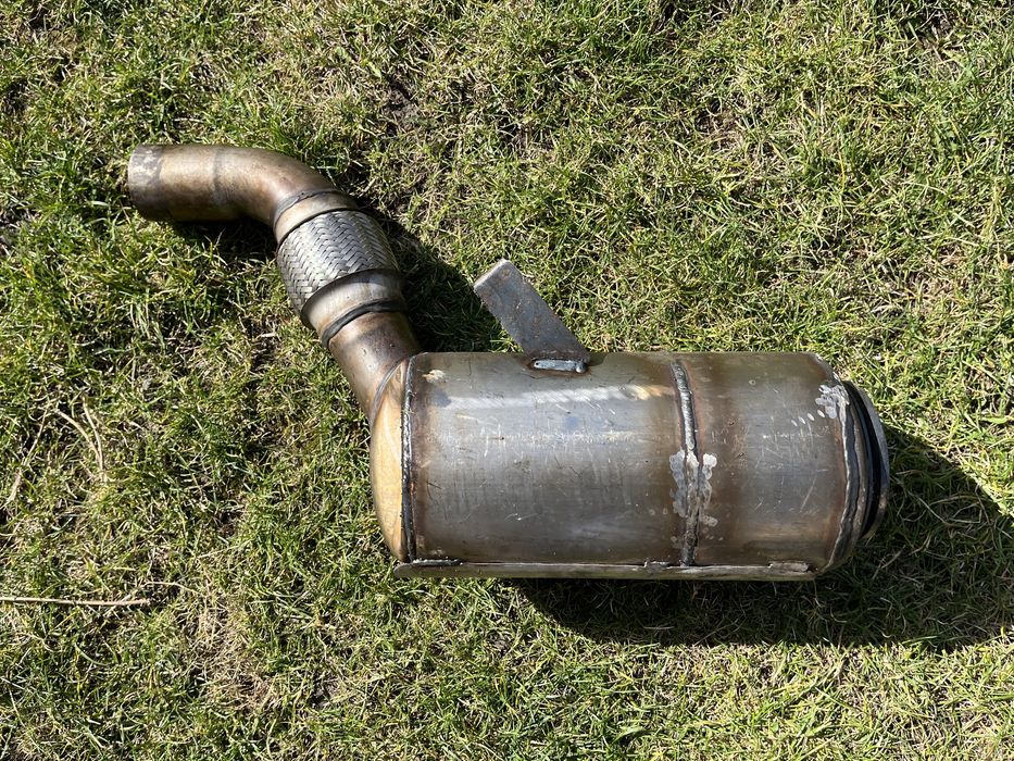 Саджовий фільтр з каталізатором BMW X5 E70 18307812875