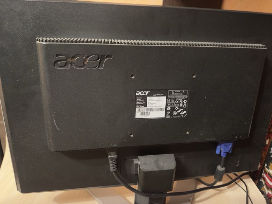 Acer P221W, 22-дюймовий LCD-монітор