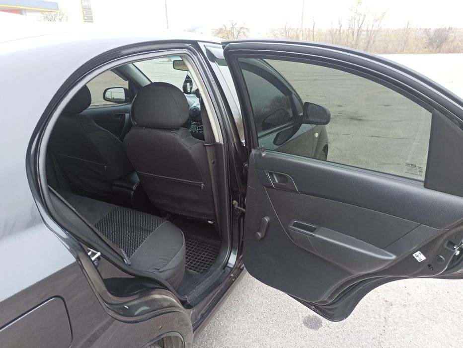 Chevrolet Aveo 2007 • 1.5 Газ/Бензин