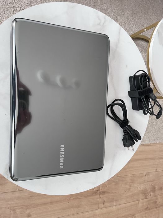 Laptop Samsung..