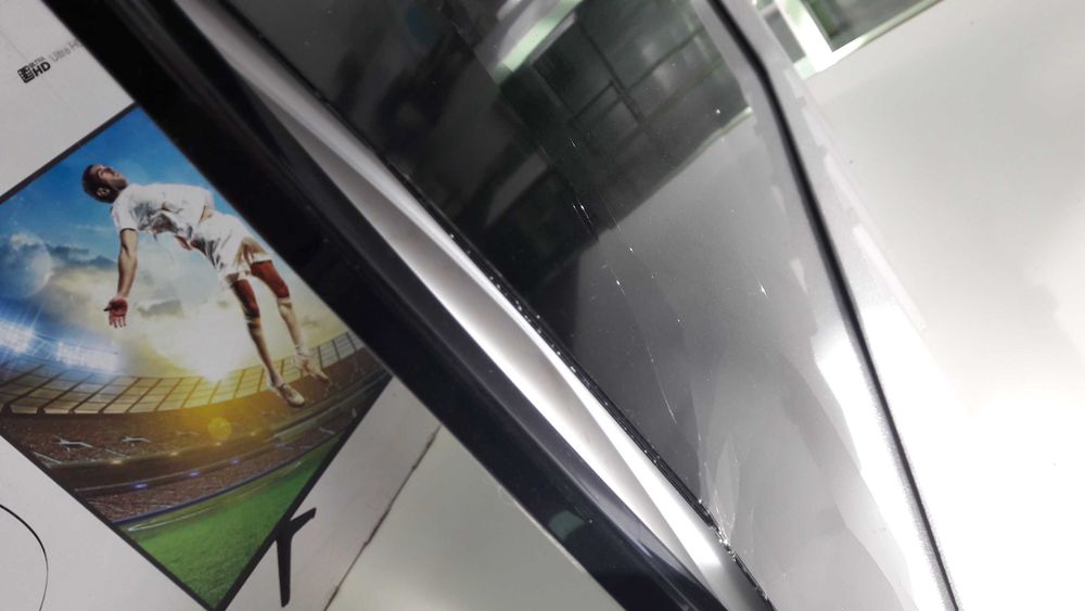 TV Hisense H50A6140 para peças