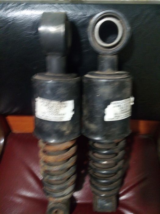 Амартизаторы кабины Мерседес Актрос