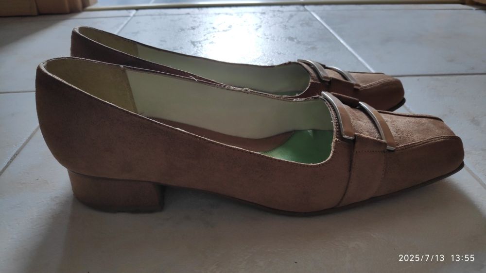 Czółenka, buty Clara Barson, roz. 40