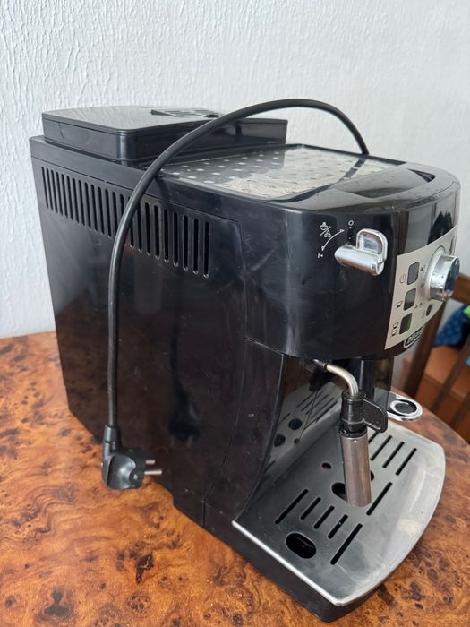 Кофемашина De'Longhi Magnifica S