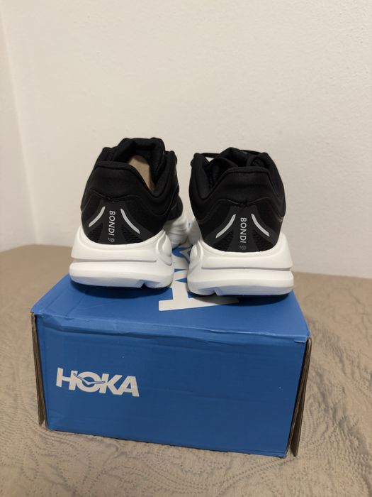 Hoka bondi 9 preto e branco 42