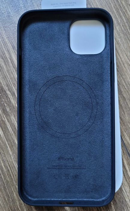Etui Apple Silicone Case do iPhone 15 Plus z MagSafe czarne NOWE