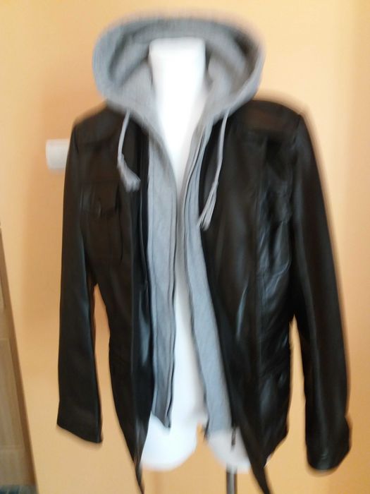 Kurtka damska eko skóra z odsuwanym kapturem rozm 42-44
