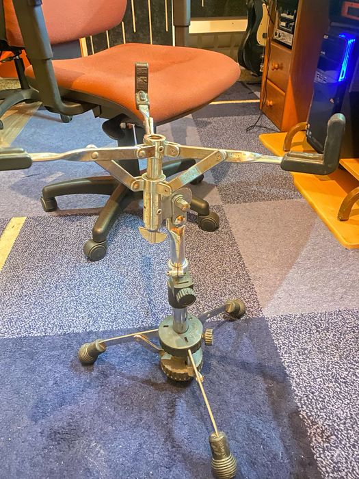 Tripé de tarola Sonor