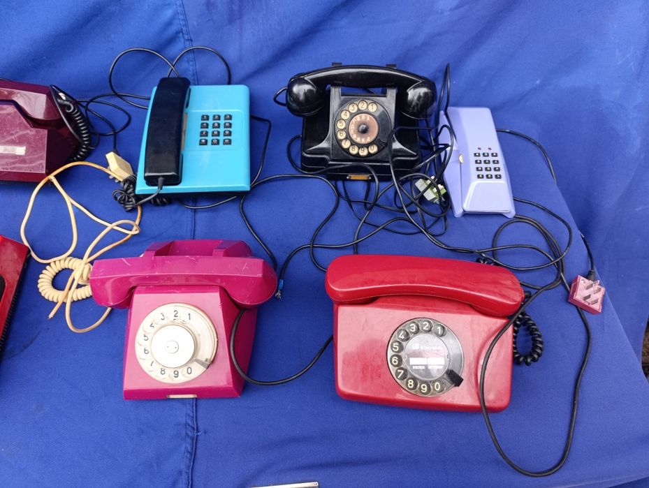 Стационарный телефон СССР с круглым диском советский стаціонарний