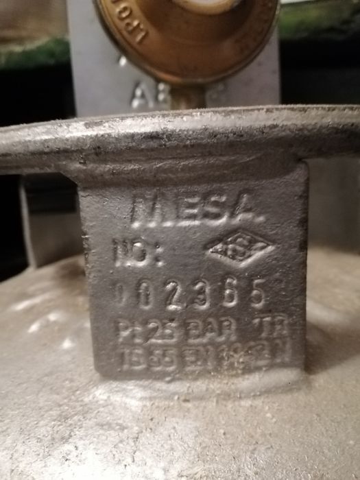 Газовый балон с обогревателем