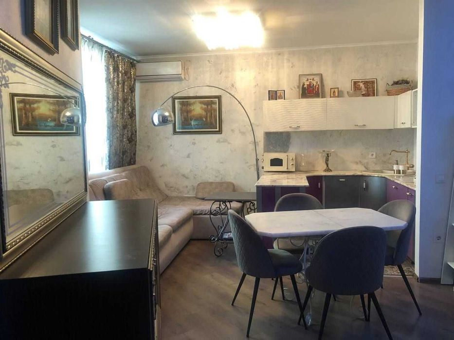 Продаж 2-кімнатної квартири з ремонтом, 2й поверх | ЖК «Нивки Парк» | метро Нивки 5 хв