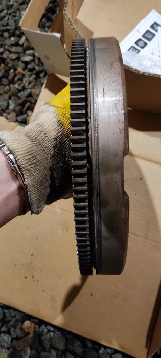 Продам маховик із зчепленням шкода а7