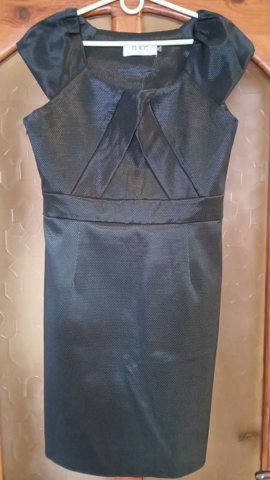 Святкова сукня 40