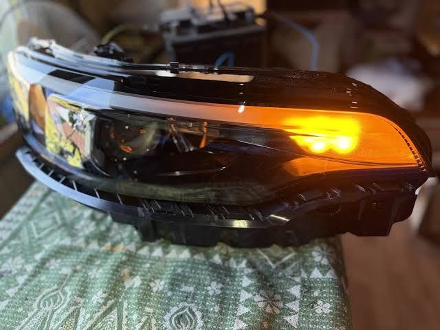 Фара правая LED Jeep Cherokee 2019 2020 2021 2022 джип чірокі права ліва