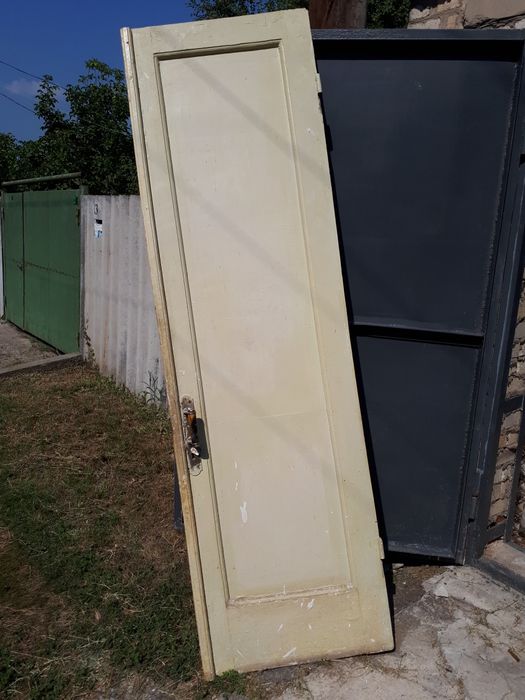 Продам двери разных размеров