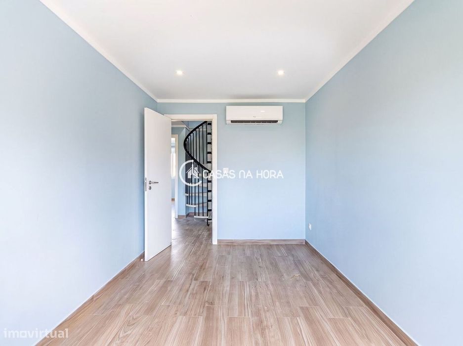 Apartamento Duplex com Suite no Sótão | Benfica  Bairro das Pedralvas