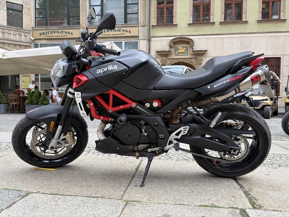 Aprilia shiver 900