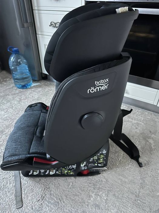 Автокресло britax romer Advantafix 4