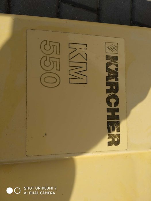 Zamiatarka KARCHER KM550