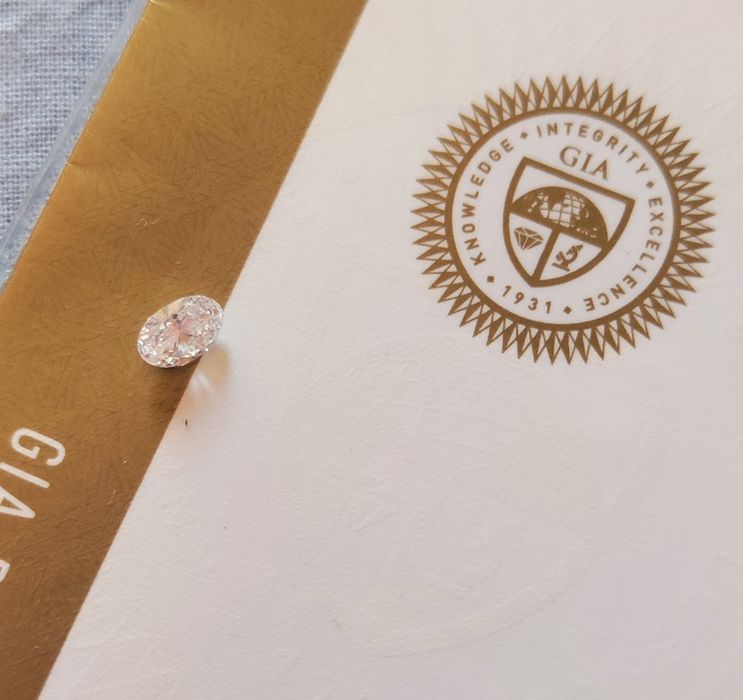 Vendo Diamante com certificado GIA