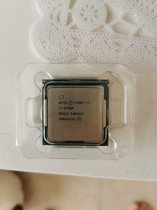 Продаю очень хорошую связку Intel Core I7 9700K + MSI Z390 Gaming Plus