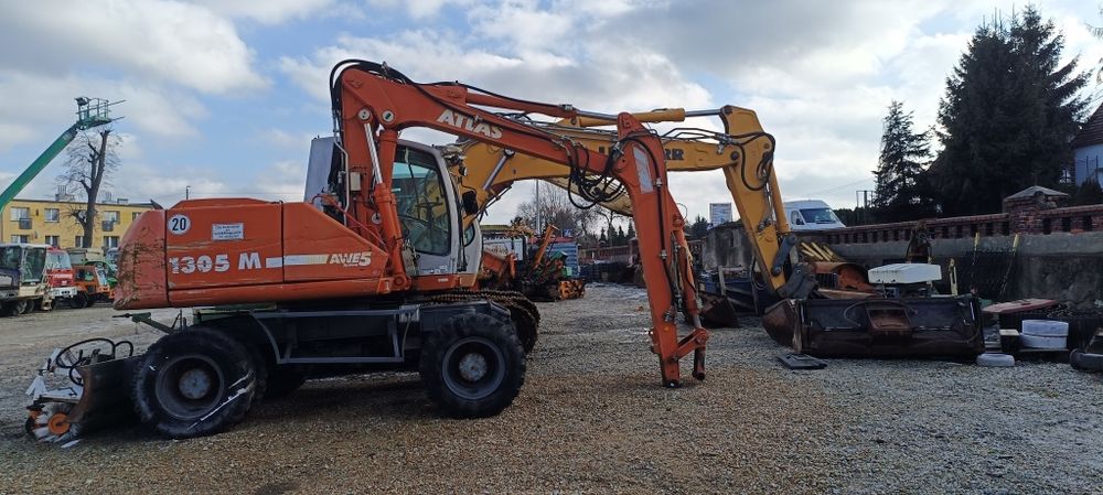 Mini koparka Hitachi ex22-2 ex40 cat 302.5