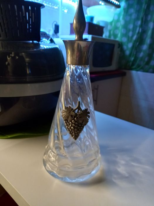 Liqueur Bottle64740407477506120