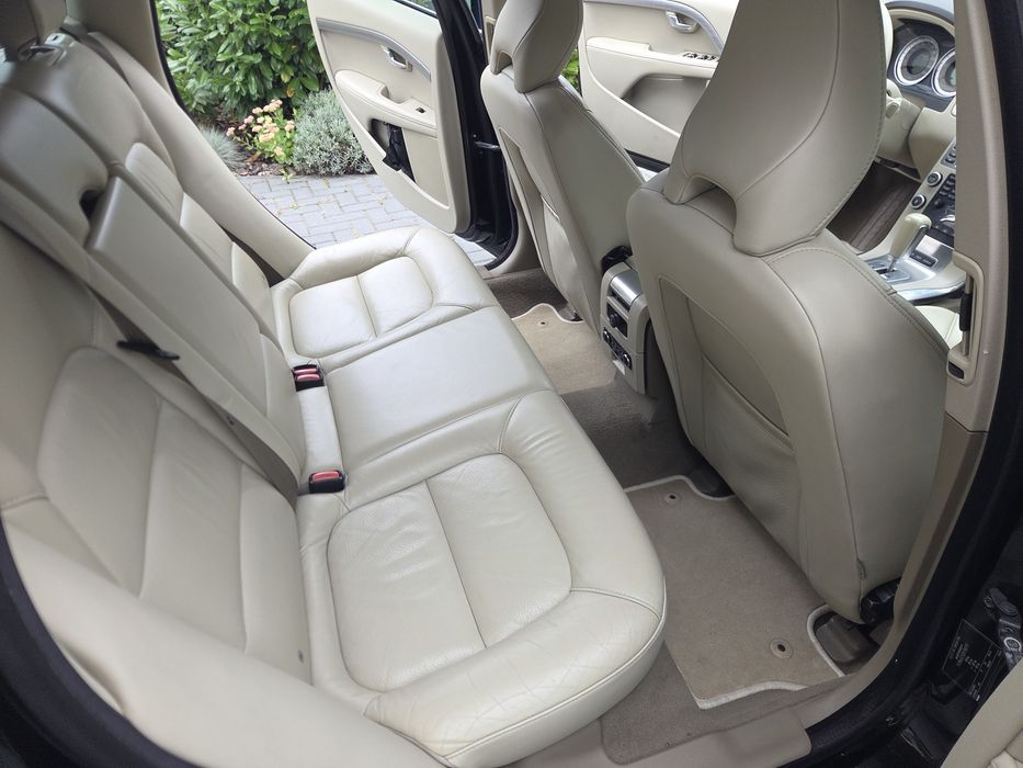 VOLVO V70 III D3 2.0 • 120 kW / 163 KM • 2011 r.