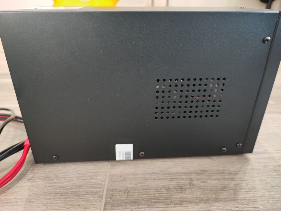 Інвертор/ДБЖ з правильною синусоїдою 12V LPY-B-PSW-1000VA/700BT -10/20