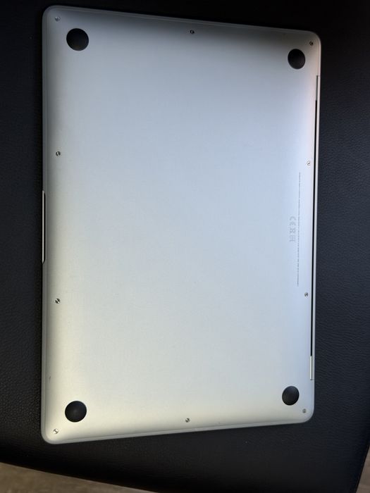 MacBook Air M1 8/256 На запчасти (Блокировка iCloud)