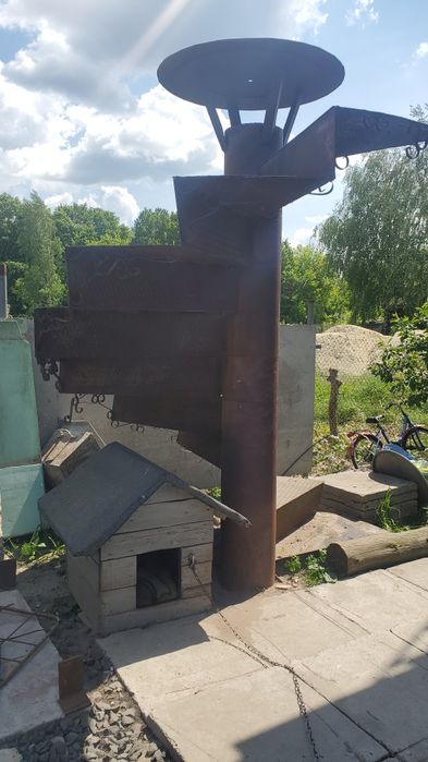 Сходи металеві гвинтові Винтовая лесница на другий поверх